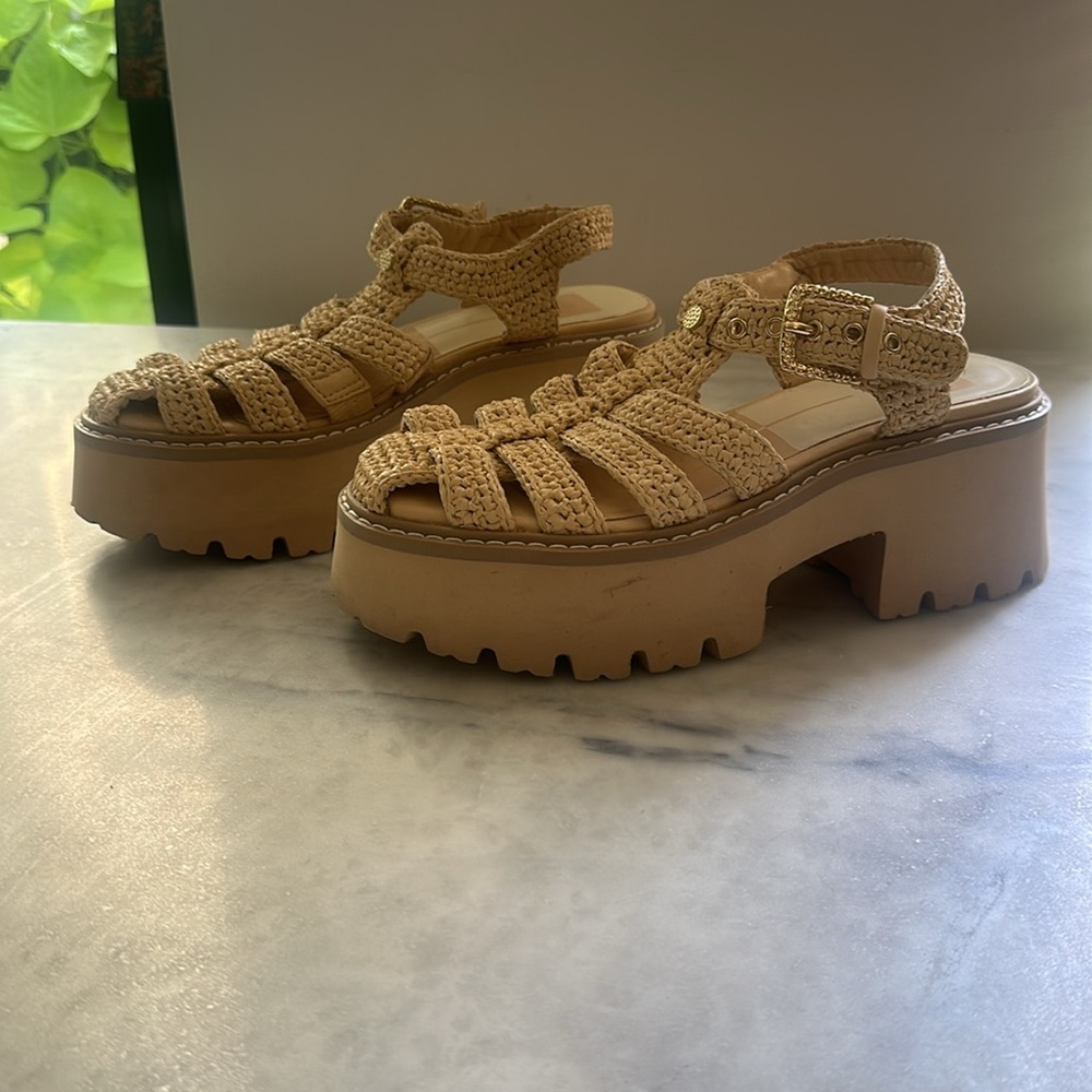 Dolce Vita LASLY Raffia fisherman sandal size 6